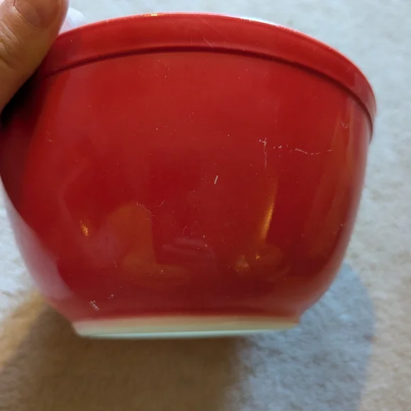 Red and Green Mixing Bowls - Picture 8 of 8